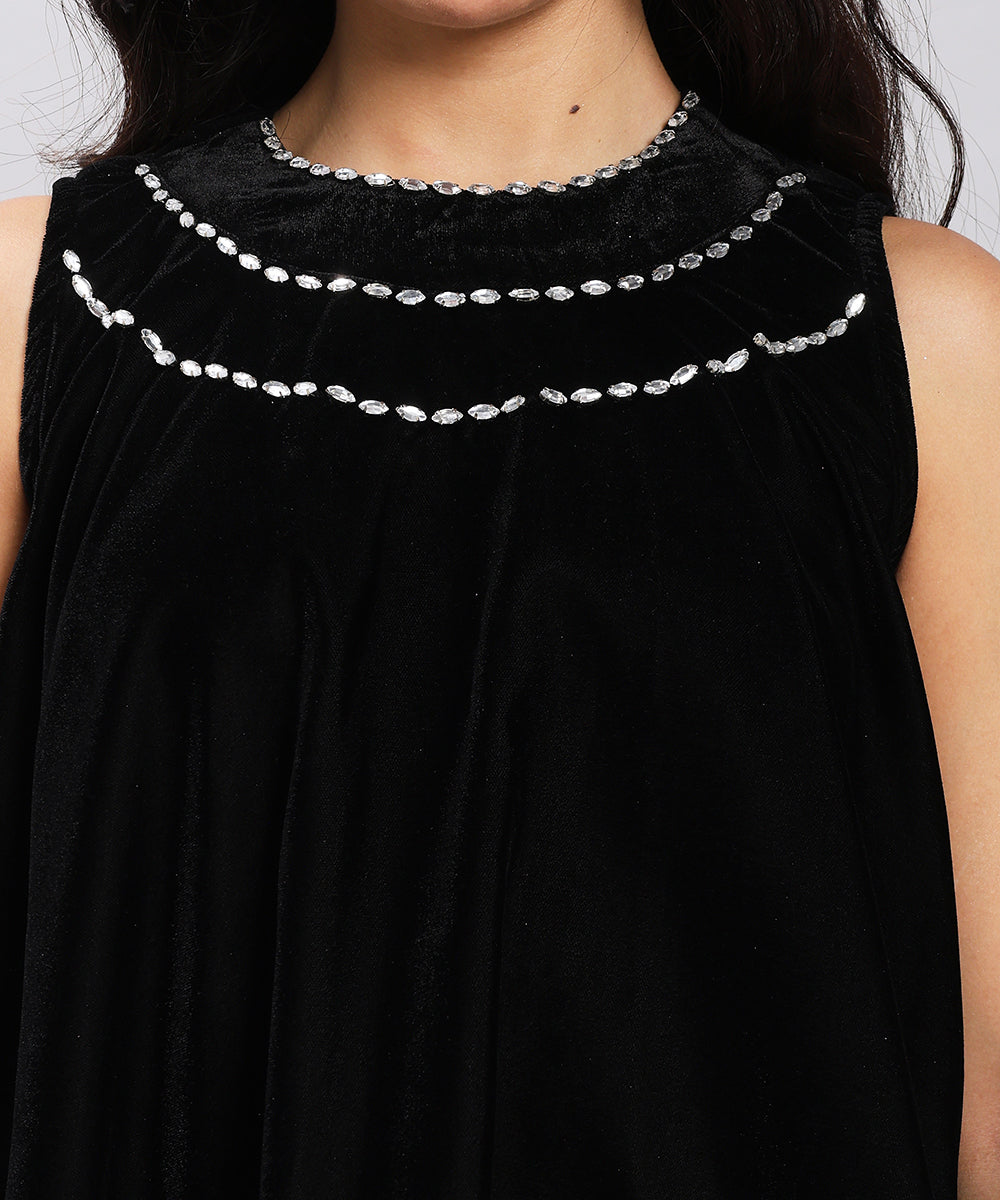 Embellished Velvet co-ord — graceful, timeless, and effortlessly chic.